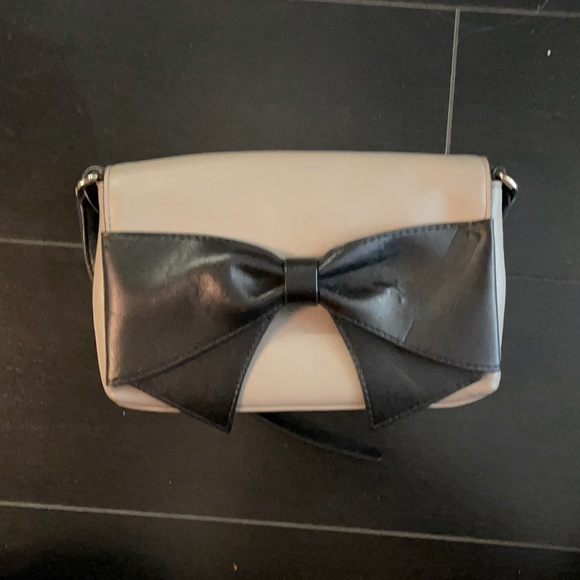 Kate Spade purse - Picture 1 of 1